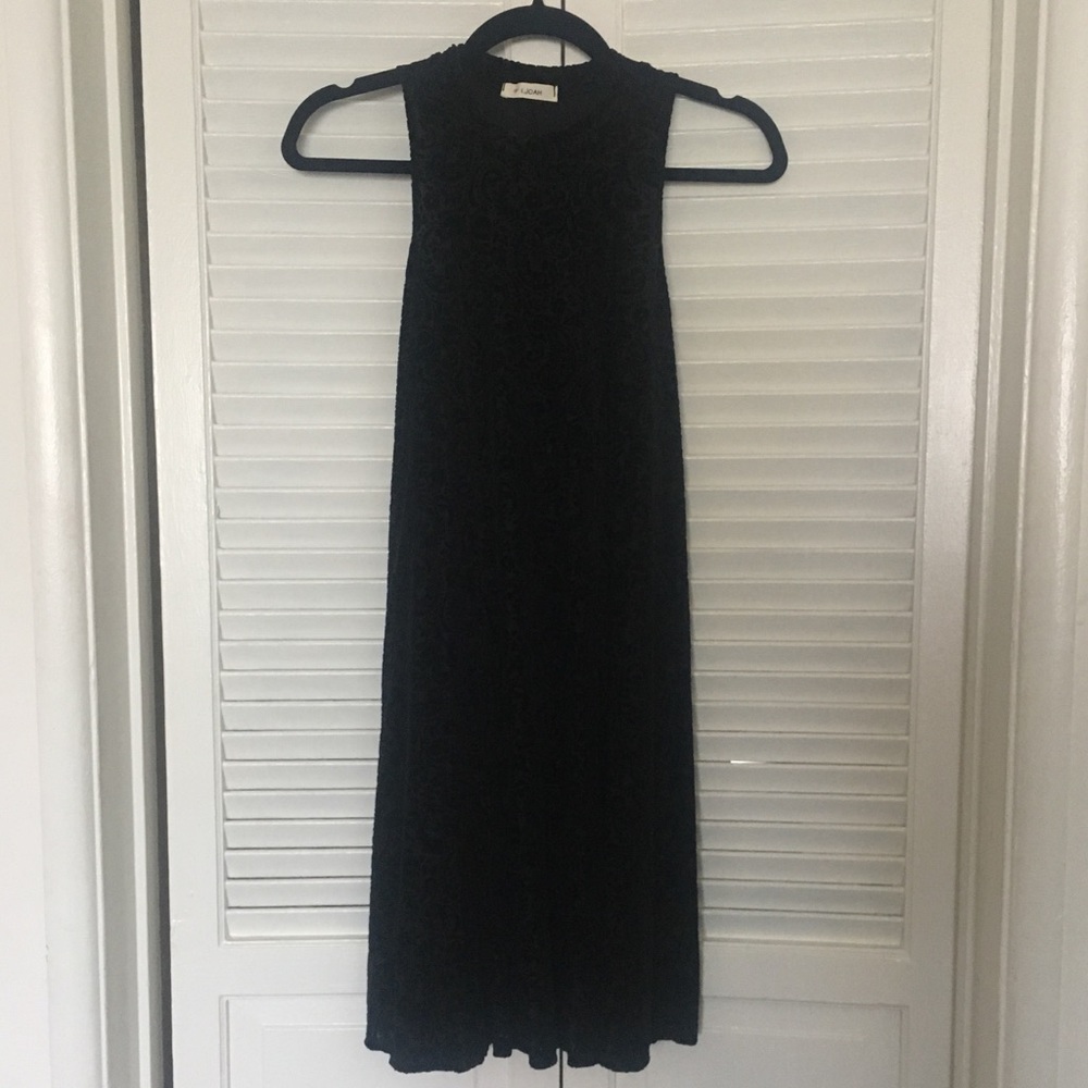 Black Velvet Sleeveless Paisley Burnout Dress